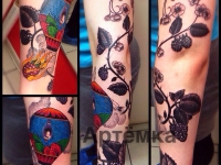 Татуировка цветок и воздушный шар на руке
