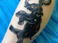 Татуировка слон на голеностопе