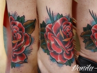 Татуировка цветок на голеностопе