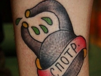 Татуировка сломанная гиря