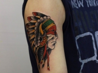 Татуировка индеец с перьями