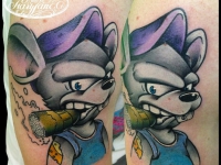Татуировка мышонок с сигарой
