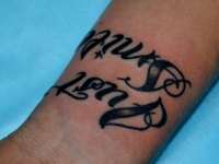 Татуировка надпись на предплечье