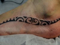 Татуировка узор на ступне