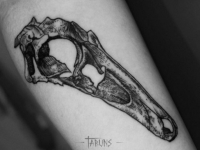 Татуировка кость