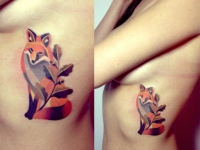 Татуировка лисица на боку