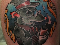 Татуировка крыса с трубкой
