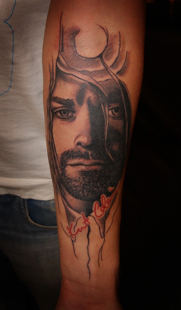 Тату портрет Курта Кобейна. Портрет, тату, художественная татуировка. Tattoo Kurt Cobain, Kurt Cobain tattoo
