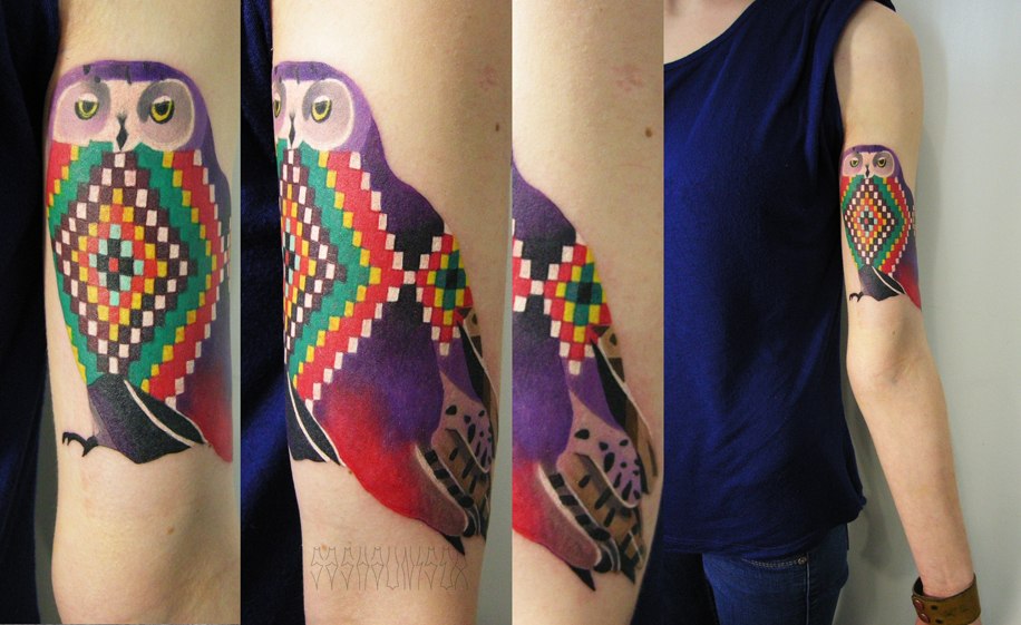 Художественная татуировка "Ковровая сова". Мастер Саша Unisex. Расположение: плечо.