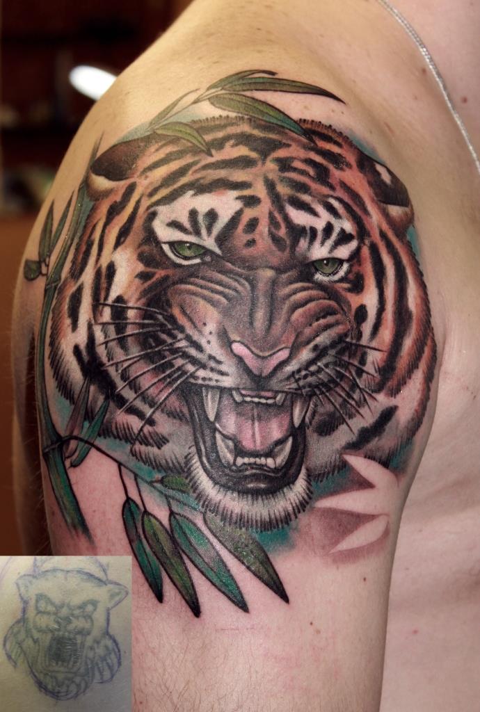 Художественная татуировка "Тигр". Мастер Павел Заволока.