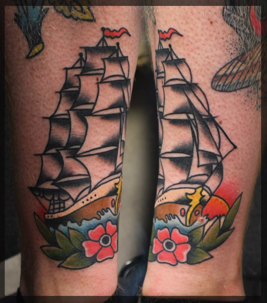 Художественная татуировка Корабль от Александра Соды