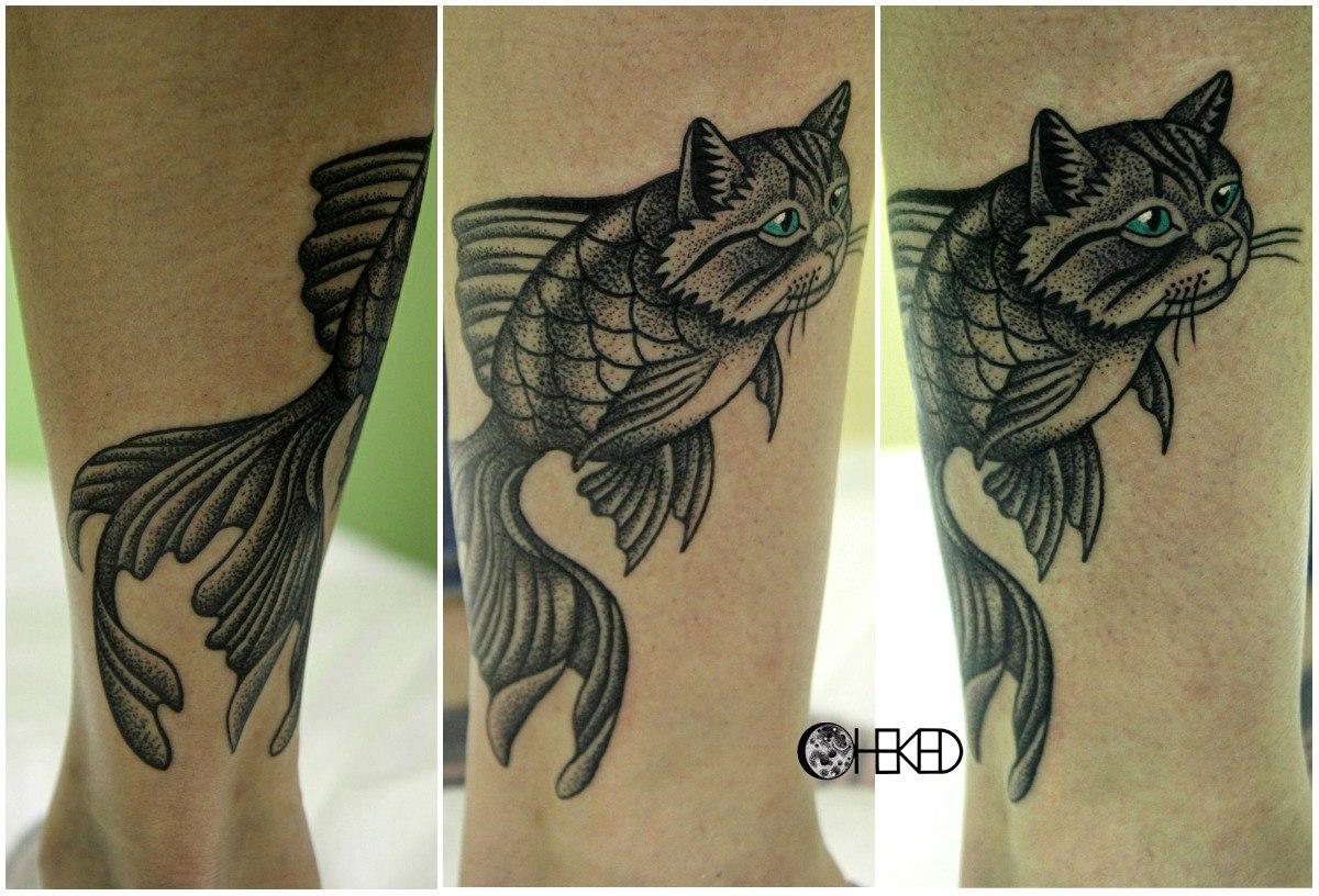 Художественная татуировка "Рыбокот". Мастер Алиса Чекед.
