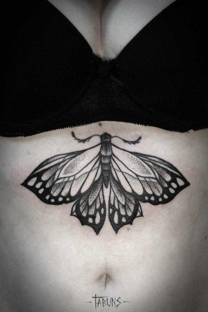 Художественная татуировка "Бабочка". Мастер Александра Табунс.