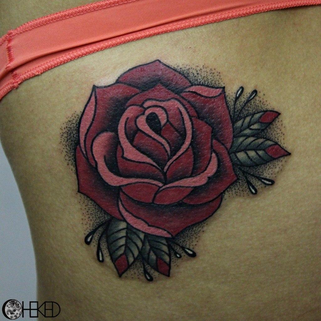 Художественная татуировка Роза от Алисы Чекед