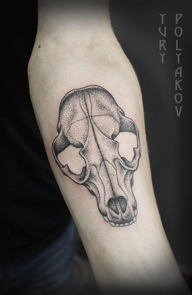 Художественная татуировка "Лисий череп" от Юрия Полякова