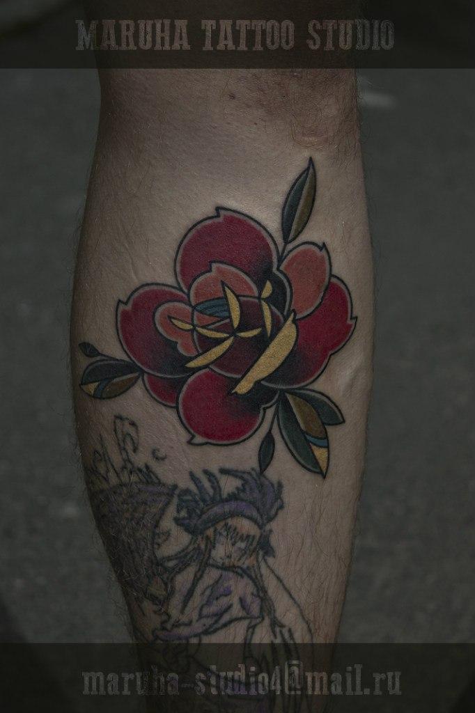 Художественная татуировка "Роза". Мастер Валера Моргунов.