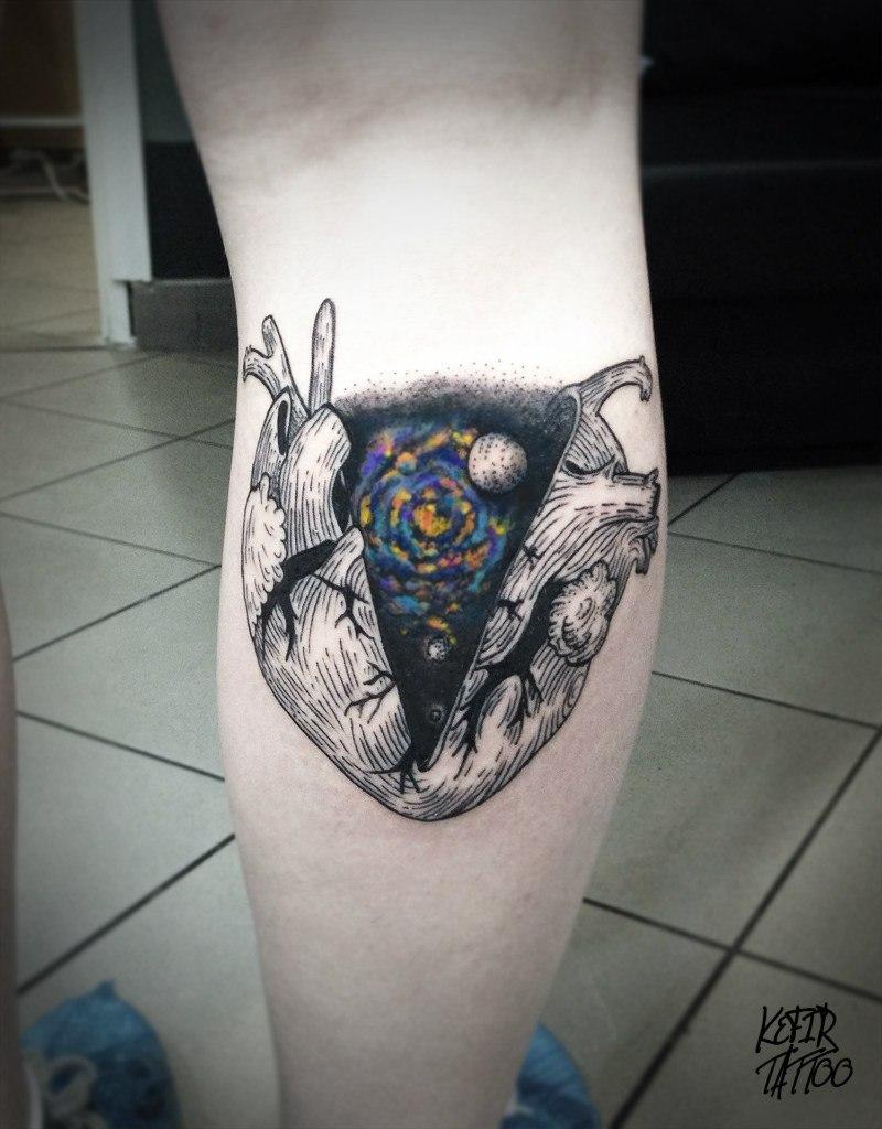 Художественная татуировка "Космическое сердце" от Инессы Фиолетовый Кефир