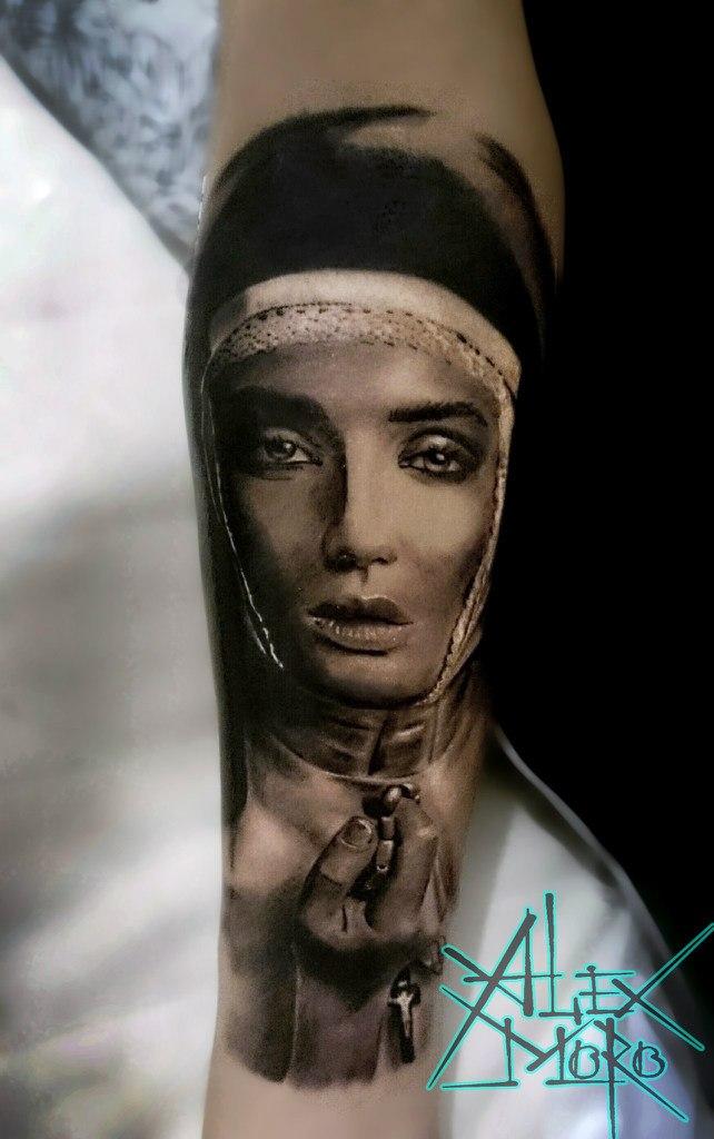 Художественная татуировка "Монахиня" от Александра Морозова