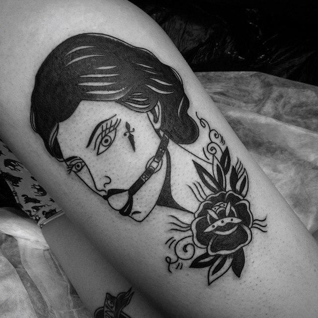 Художественная татуировка "Девушка с розой". Мастер Таня Lika.