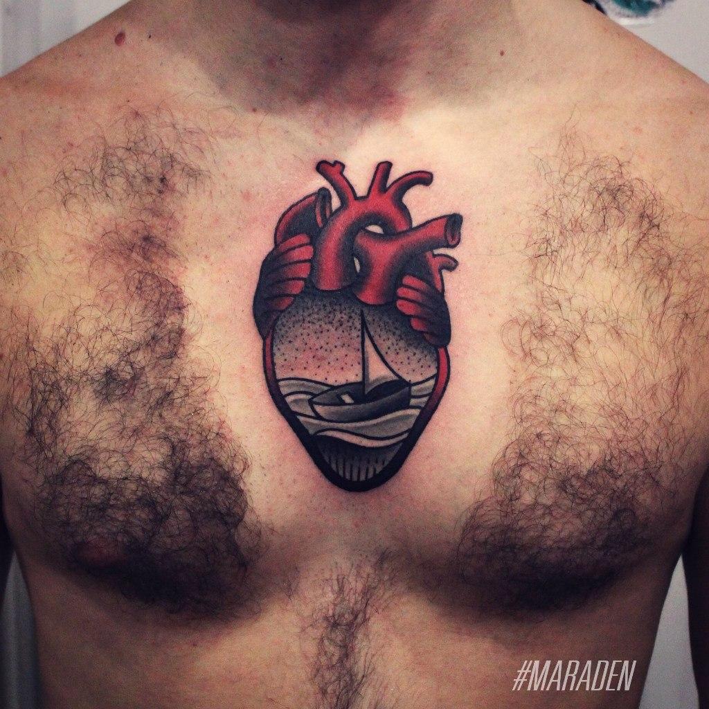 Художественная татуировка «Сердце». Мастер Денис Марахин.