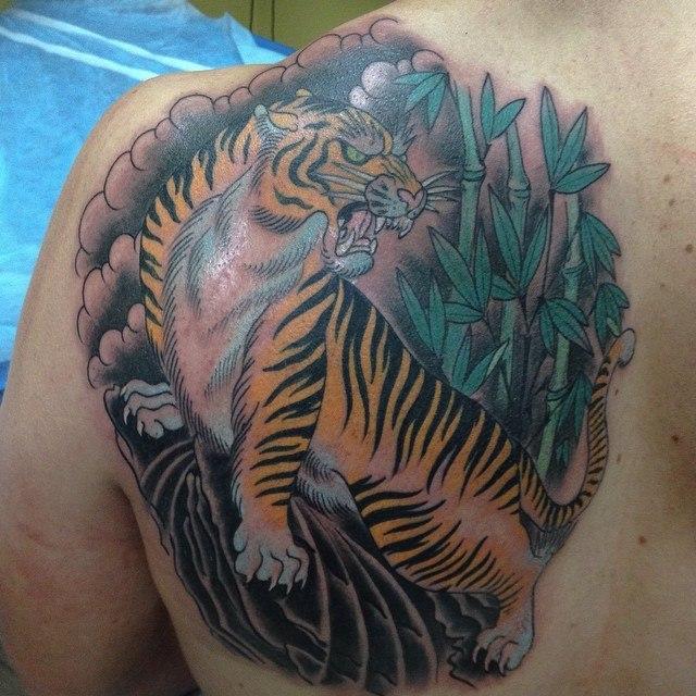 Художественная татуировка "Тигр" от Данилы-Мастера
