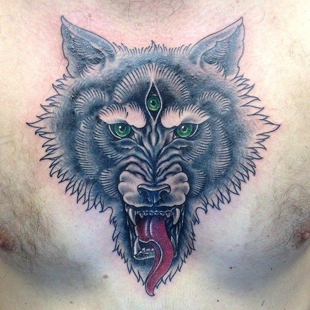 Художественная татуировка "Волк". Мастер Павел Заволока.