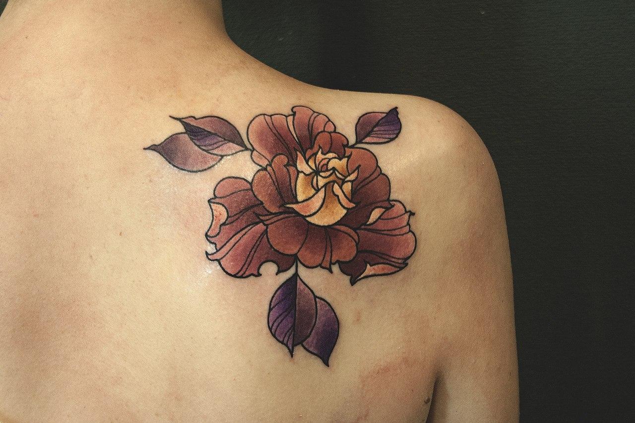 Художественная татуировка "Роза" от Валеры Моргунова