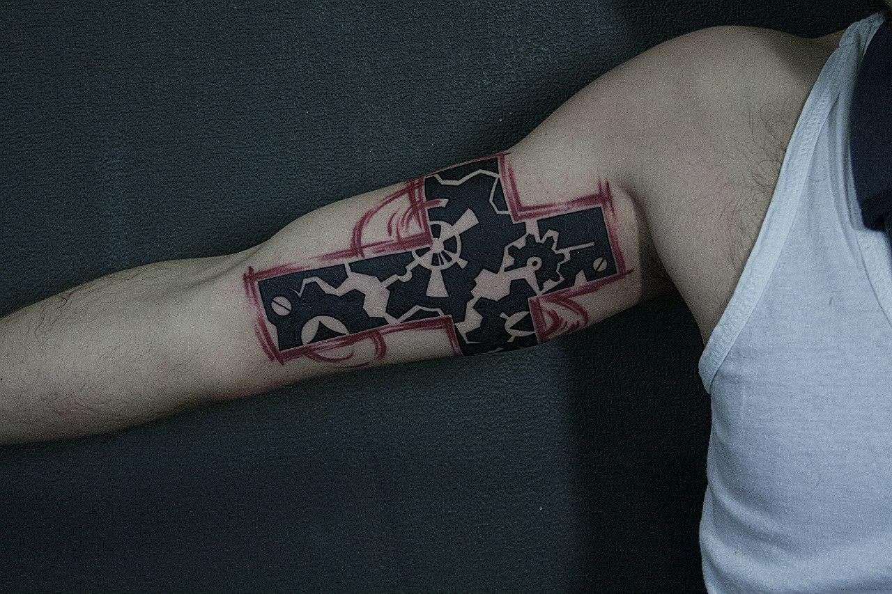 Художественная татуировка "Крест" от Валеры Моргунова
