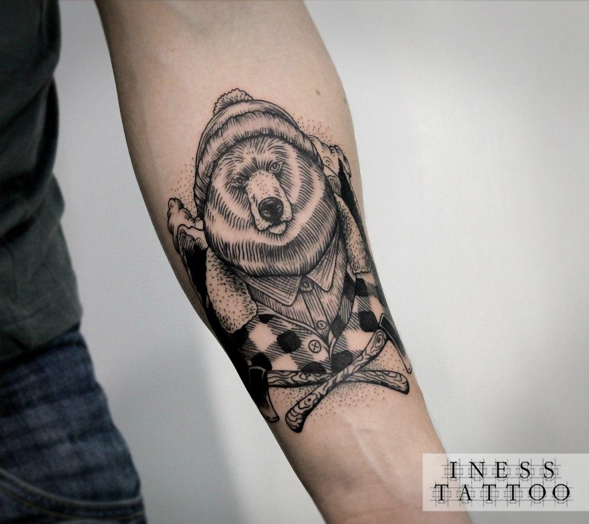 Художественная татуировка «Медведь». Мастер — Инесса Кефир.