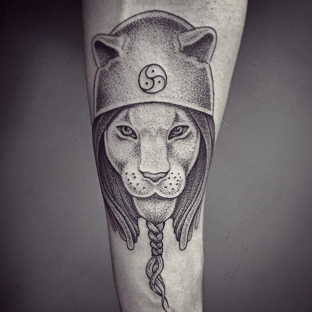 Художественная татуировка "Лев". Мастер -  Ксения Jokris.