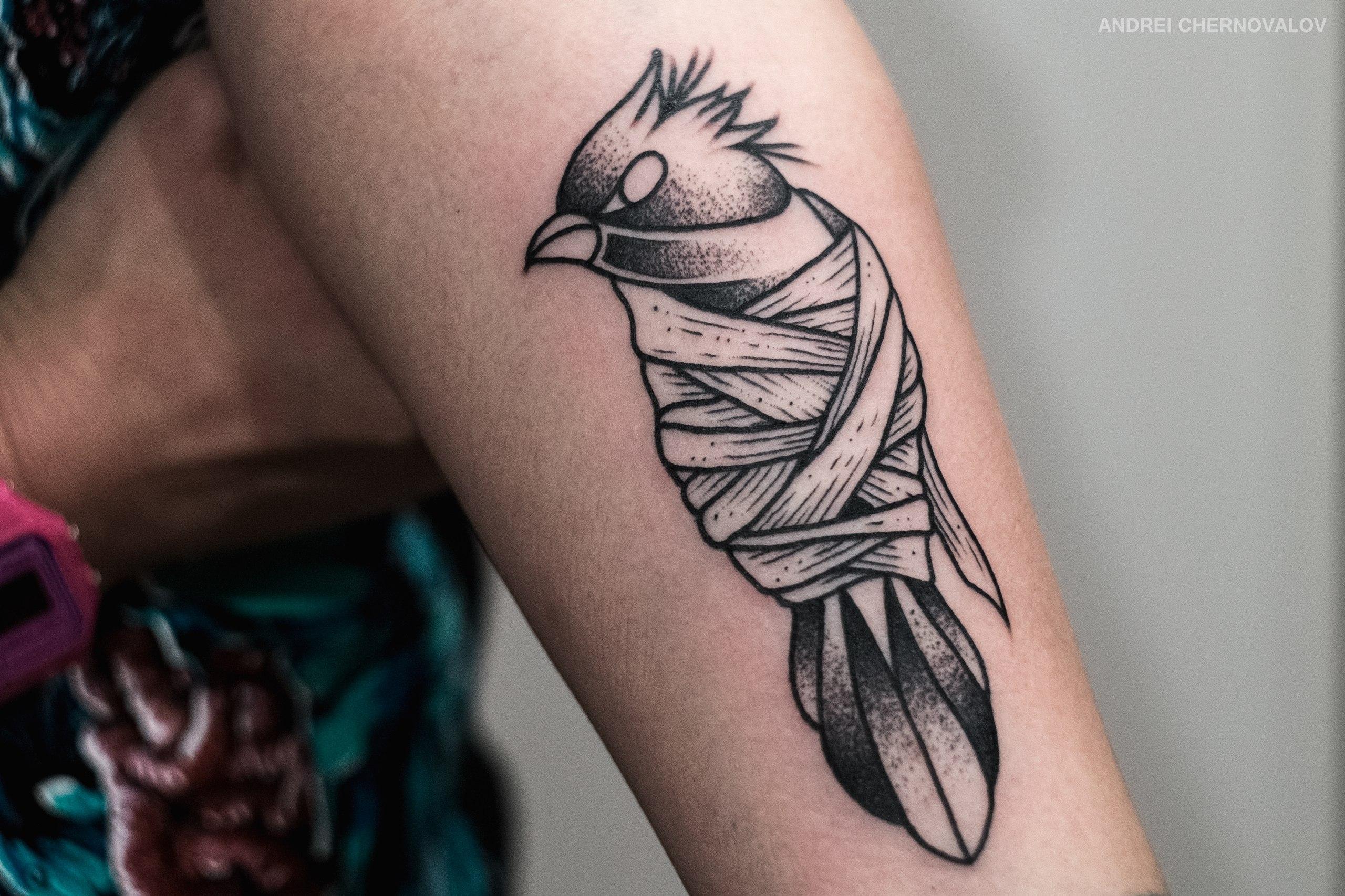 Художественная татуировка «Птица». Мастер — Андрей Черновалов.