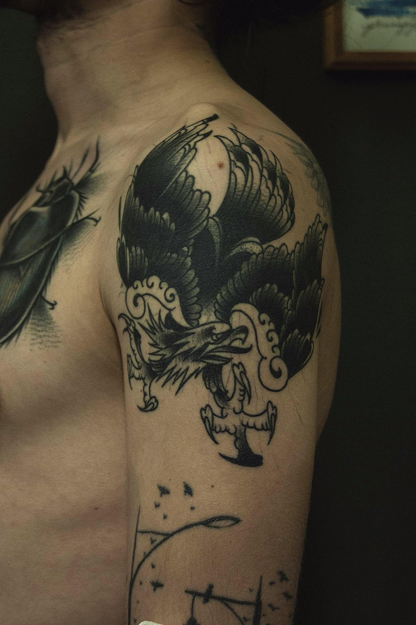 Художественная татуировка "Орел" от Валеры