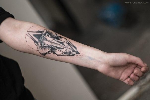 Художественная татуировка "Слон" от мастера Андрея Черновалова.