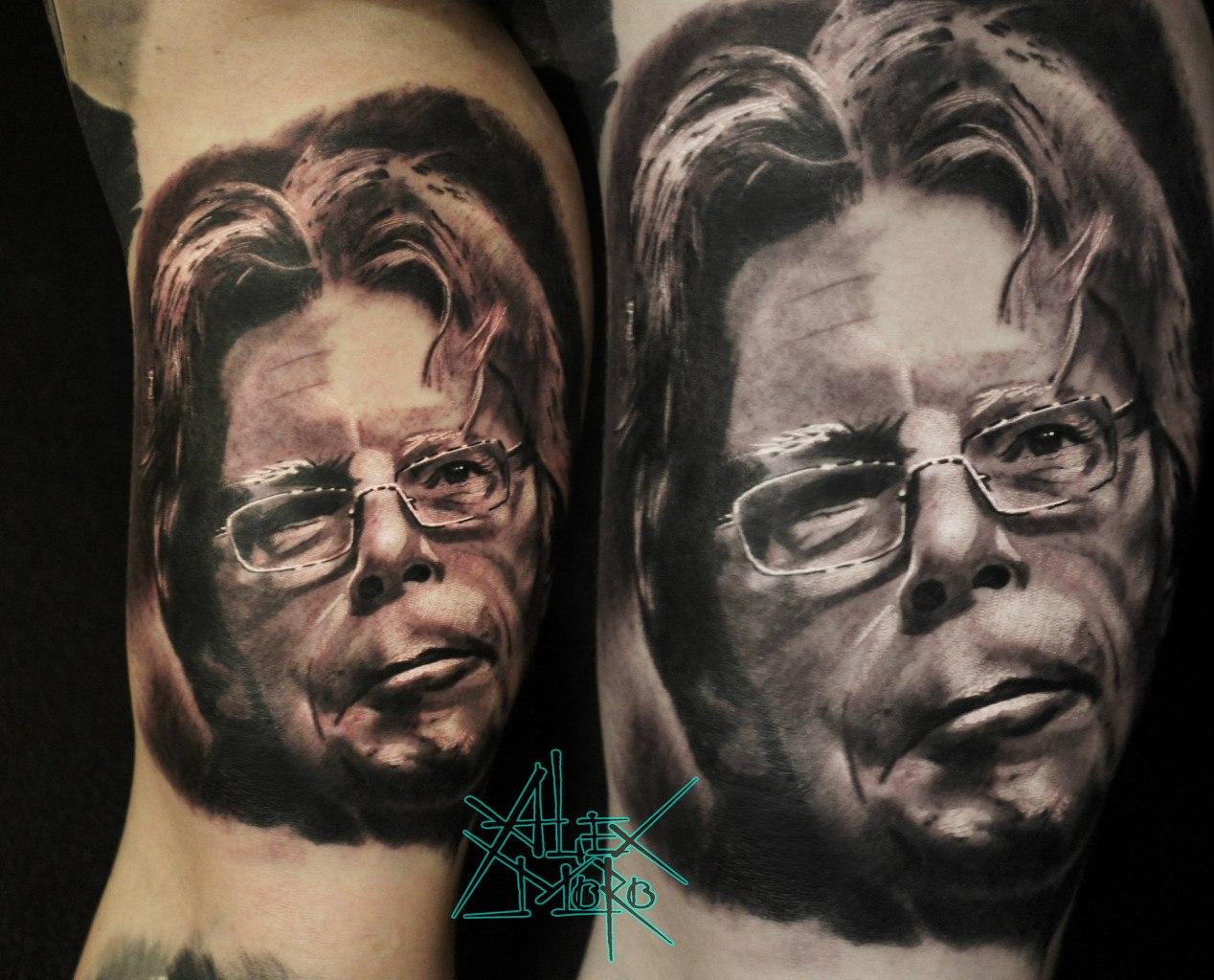 Художественная татуировка "Стивен Кинг" от Александра Морозова