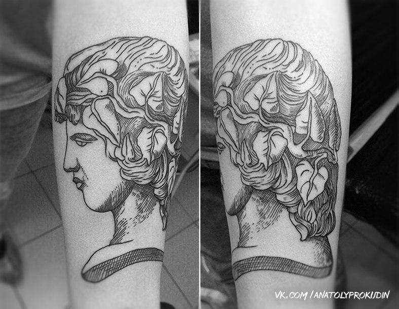 Художественная татуировка "Голова" от Анатолия Прокудина.