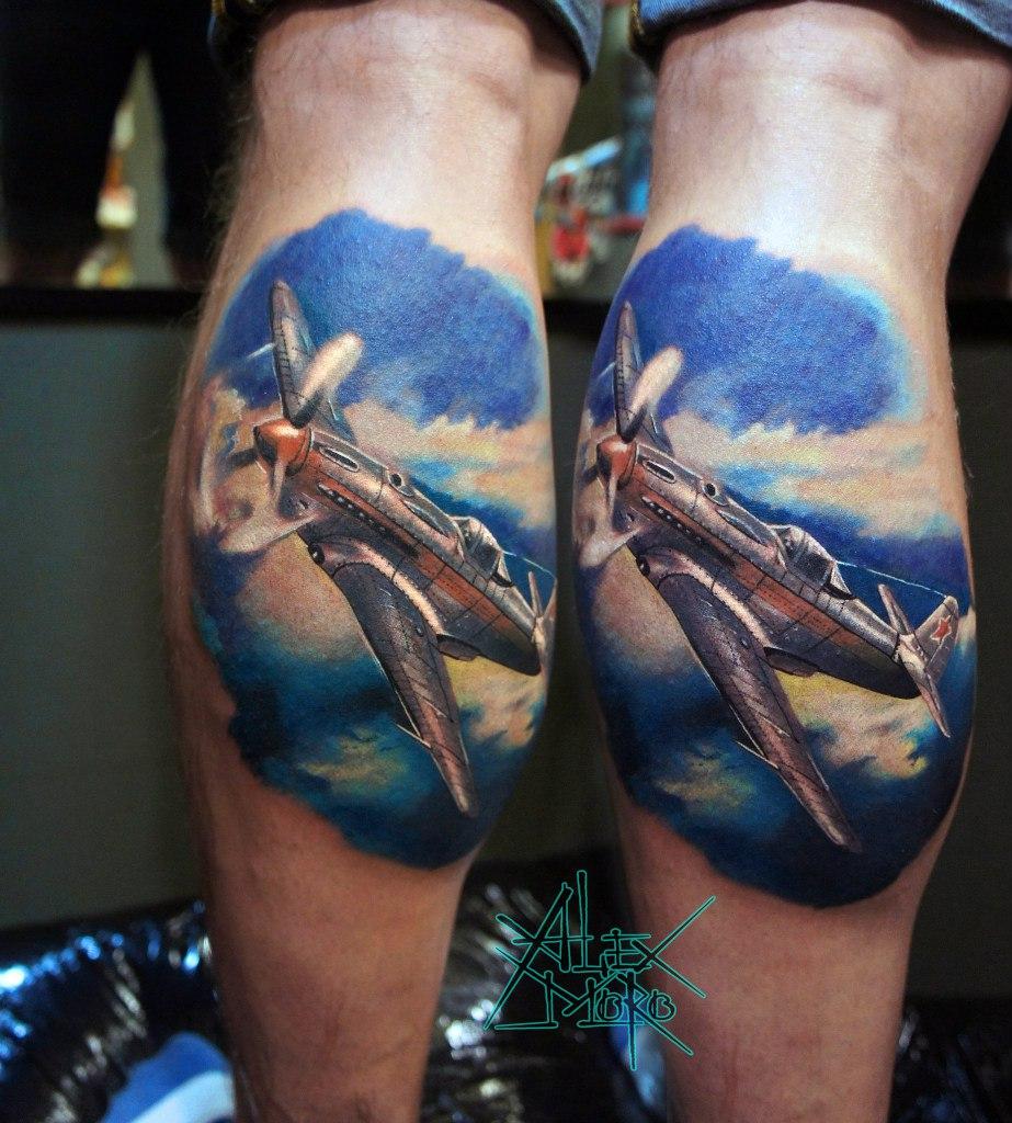 Художественная татуировка "Самолёт" от Александра Морозова
