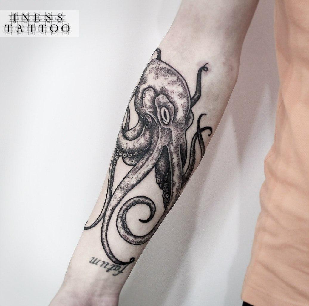 Художественная татуировка «Осьминог». Мастер — Инесса Кефир