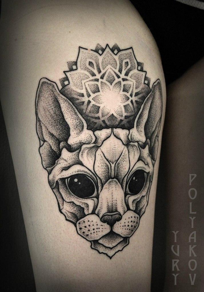 Художественная татуировка "Инопланетный кот" от Юрия Полякова