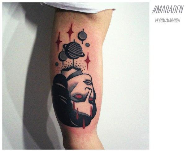 Художественная татуировка «Космос». Мастер — Денис Марахин. Расположение — бицепс. Время работы — 2,5 часа. По своему эскизу