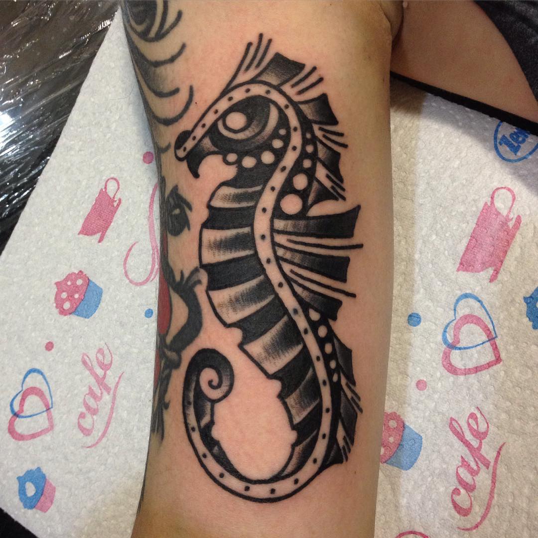 Художественная татуировка "Морской конек" от Вовы Meatshit
