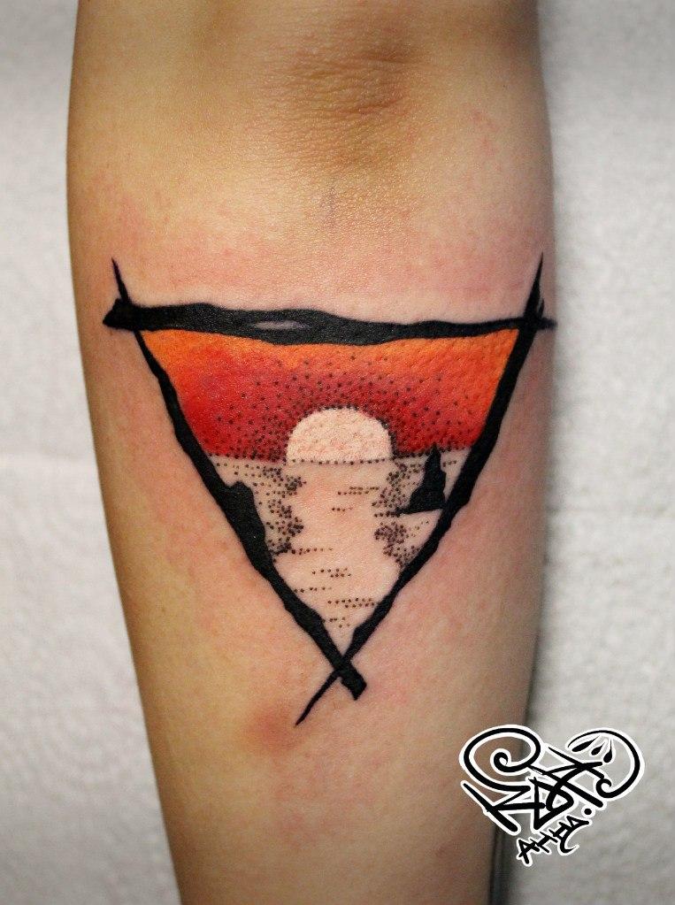 Художественная татуировка «Закат». Мастер — Анна Корь