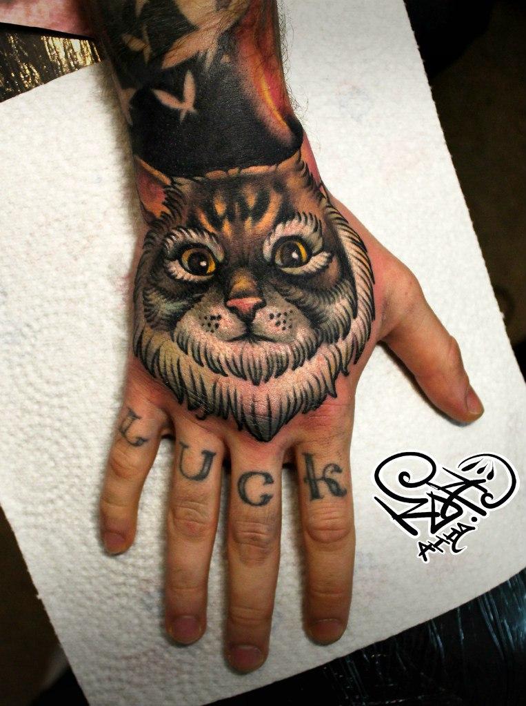 Художественная татуировка «Кот». Мастер — Анна Корь
