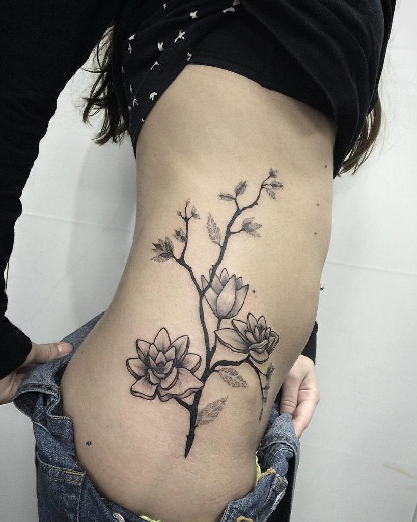 Художественная татуировка "Цветы" от Лилии Золотухиной