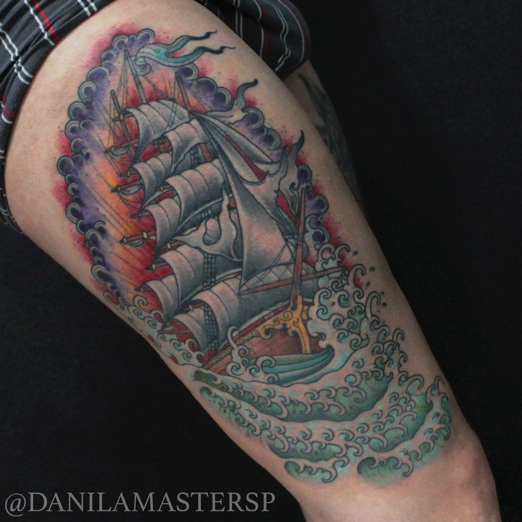 Художественная татуировка "Парусник" от Данилы-Мастера