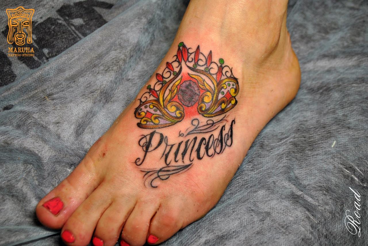 Традиционная татуировка. корона - tattoo old school neotraditional