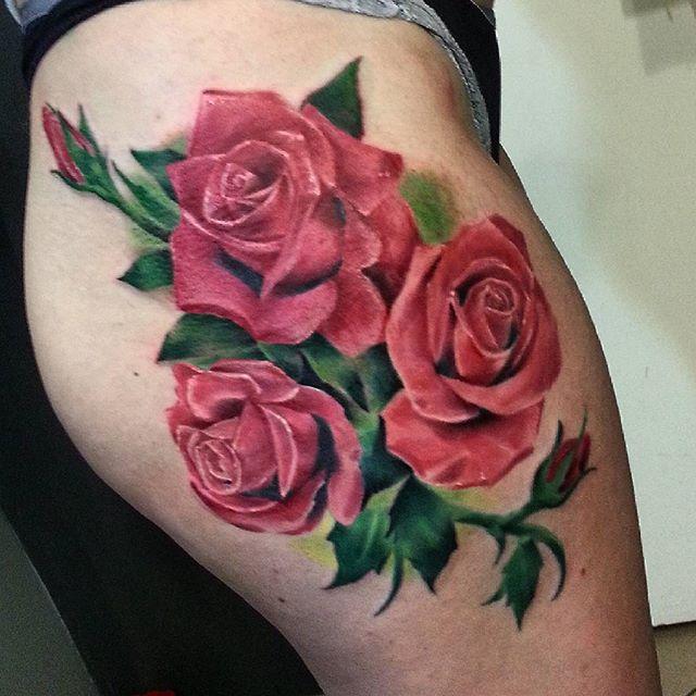 Художественная татуировка "Розы" от Евгения Ершова