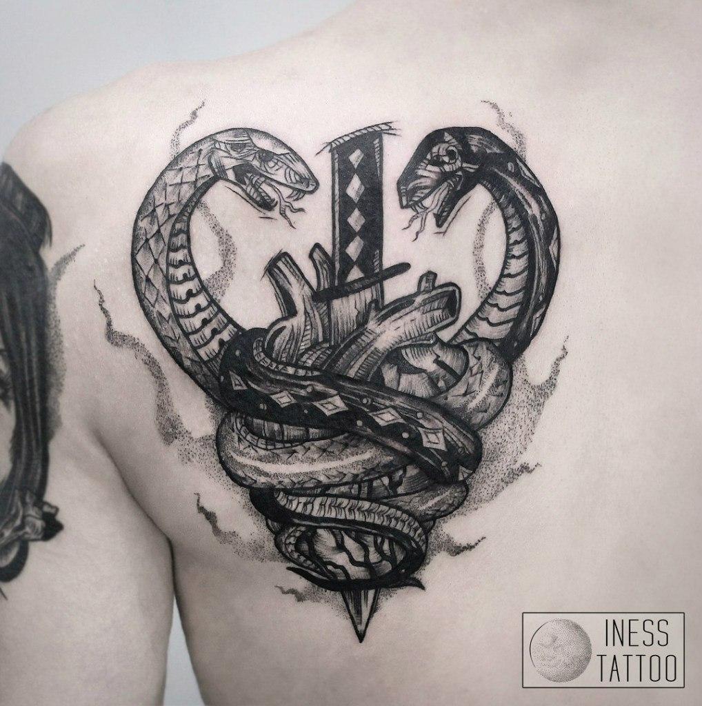 Художественная татуировка "Змеи". Мастер - Инесса Кефир.